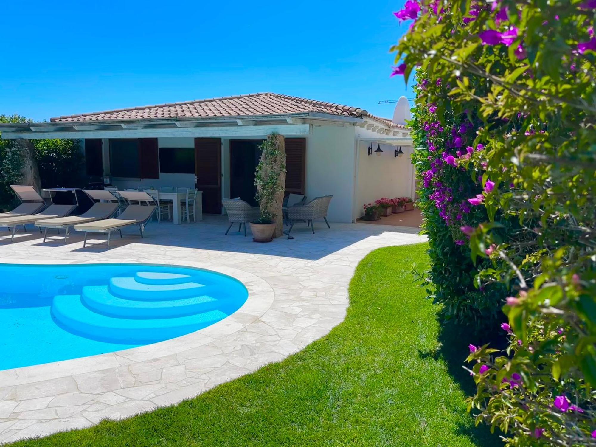 Villa Ibiscus Cannigione Exterior photo